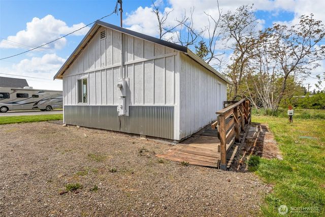 108 Centre Street S, Rainier, WA 98576