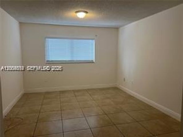 6950 W 6th Avenue 415, Hialeah, FL 33014