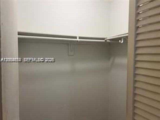 6950 W 6th Avenue 415, Hialeah, FL 33014