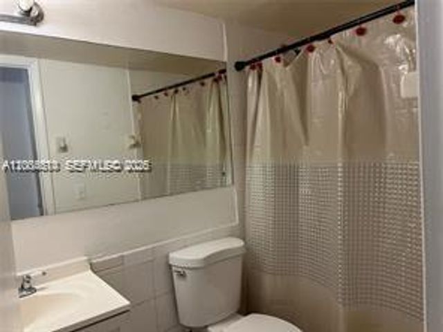 6950 W 6th Avenue 415, Hialeah, FL 33014