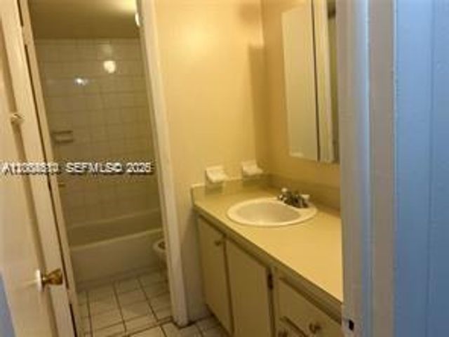 6950 W 6th Avenue 415, Hialeah, FL 33014
