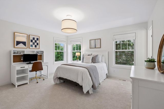 4535 W 56th Street, Edina, MN 55424