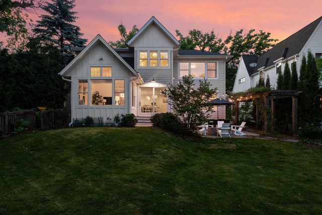 4535 W 56th Street, Edina, MN 55424