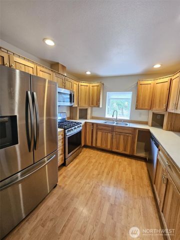 4415 W Jarstad Drive, Bremerton, WA 98312