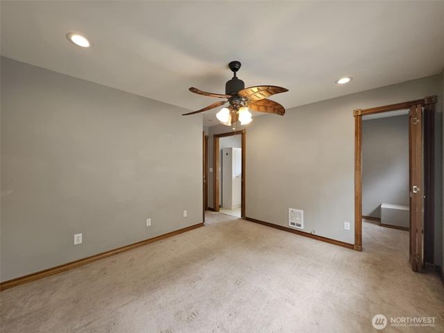 4415 W Jarstad Drive, Bremerton, WA 98312