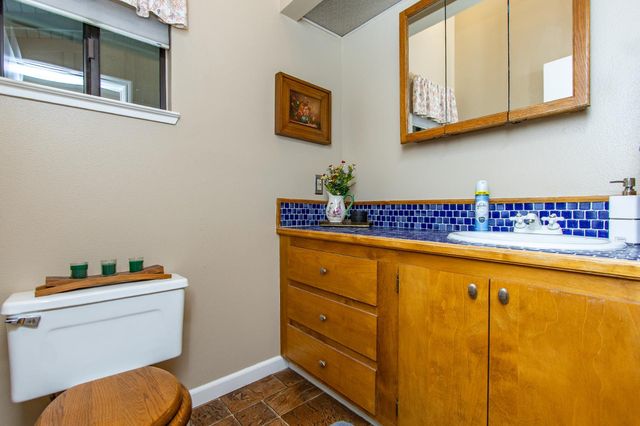 5648 Esmar Rd, Ceres, CA 95307
