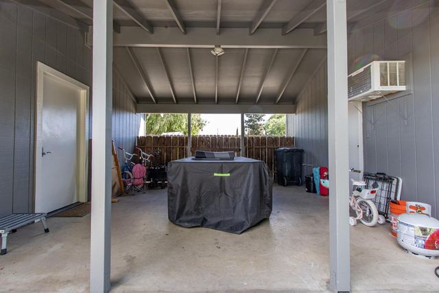 5648 Esmar Rd, Ceres, CA 95307