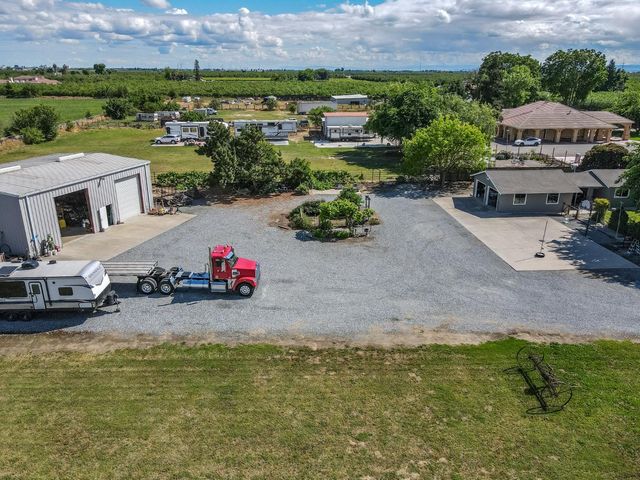 5648 Esmar Rd, Ceres, CA 95307