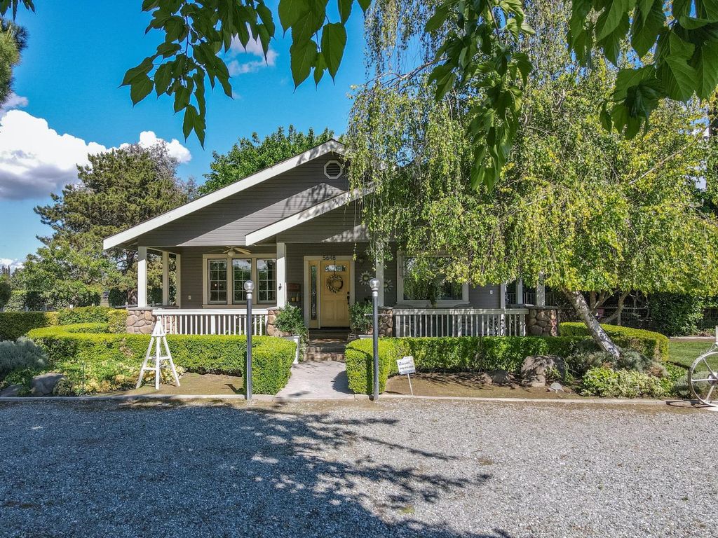 5648 Esmar Rd, Ceres, CA 95307