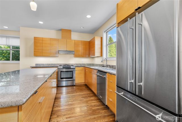 738 N 185th Street, Shoreline, WA 98133