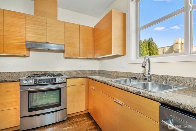 738 N 185th Street, Shoreline, WA 98133