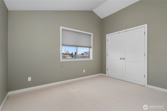 738 N 185th Street, Shoreline, WA 98133