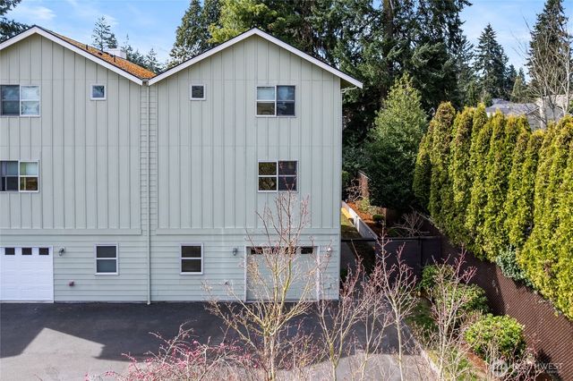 738 N 185th Street, Shoreline, WA 98133