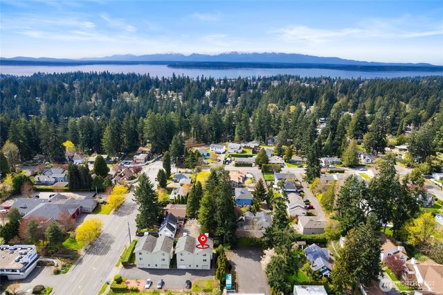 738 N 185th Street, Shoreline, WA 98133