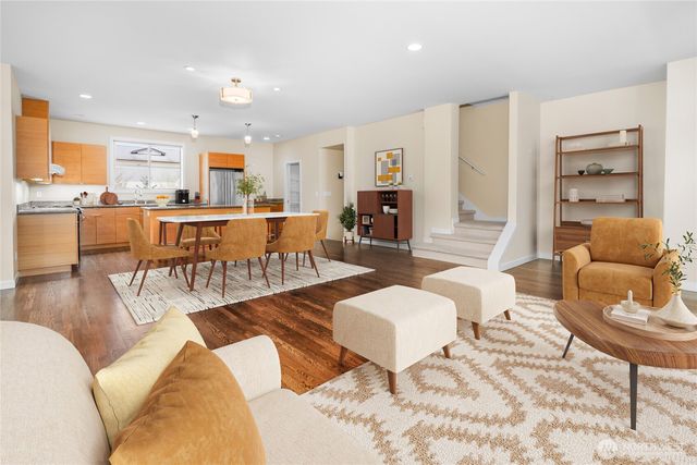 738 N 185th Street, Shoreline, WA 98133