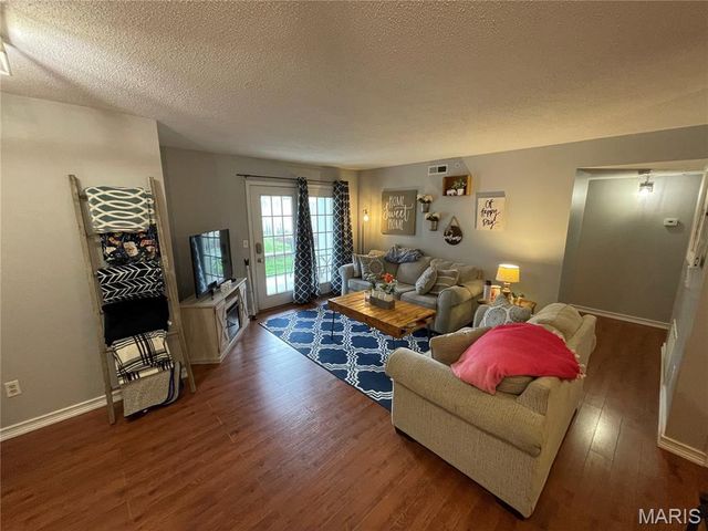 3417 Country Stone Manor Drive F, Manchester, MO 63088