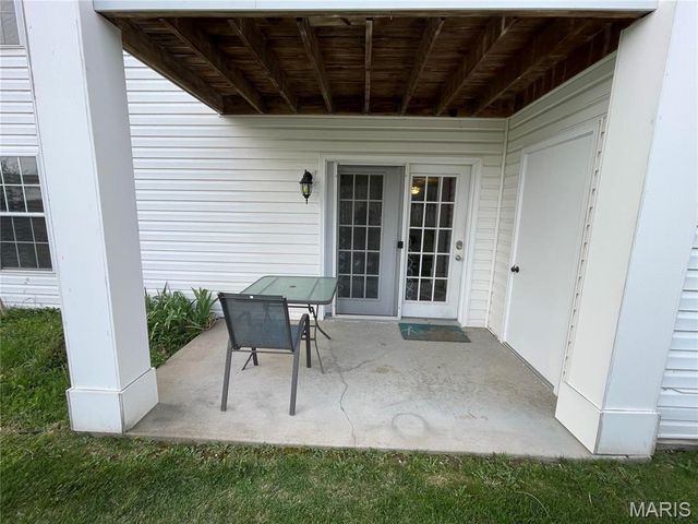 3417 Country Stone Manor Drive F, Manchester, MO 63088