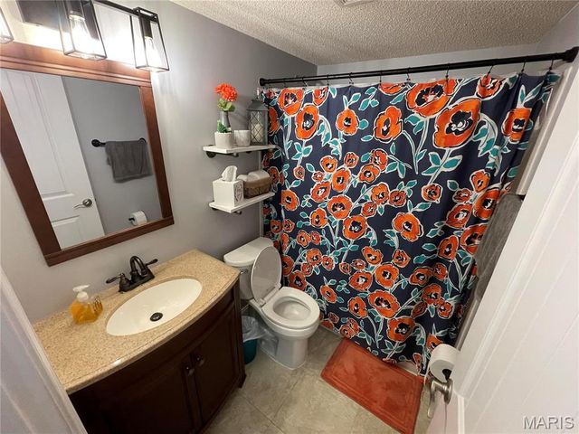 3417 Country Stone Manor Drive F, Manchester, MO 63088