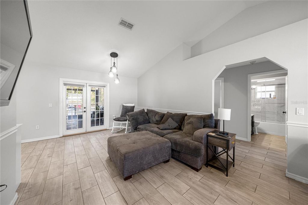 Image 6 of property listing at 6460 PECAN COURSE, Ocala, FL 34472