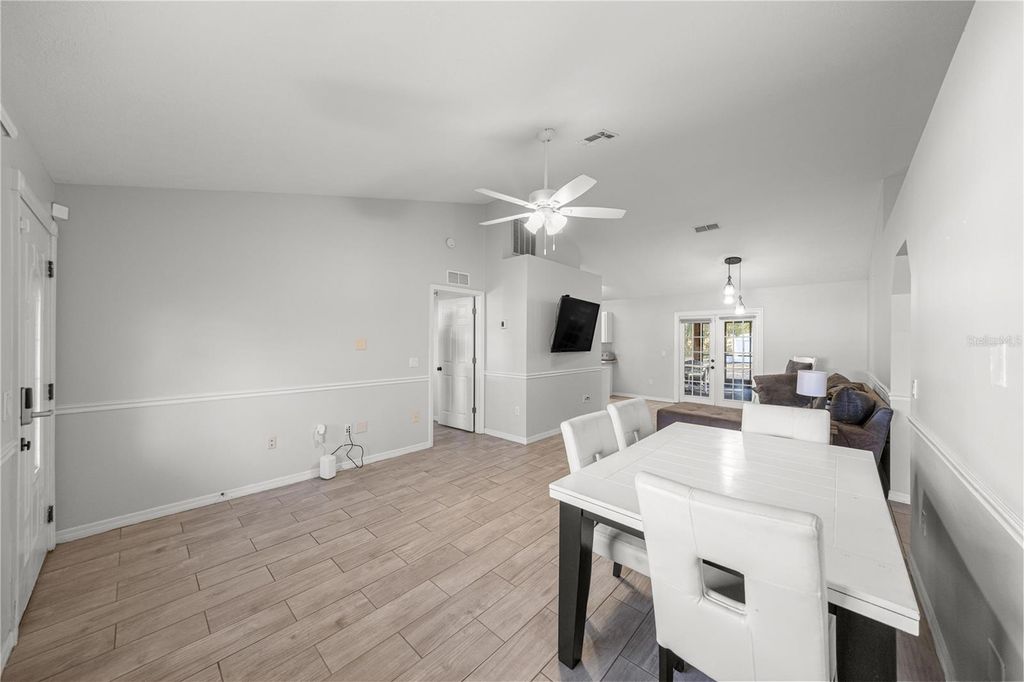 Image 8 of property listing at 6460 PECAN COURSE, Ocala, FL 34472