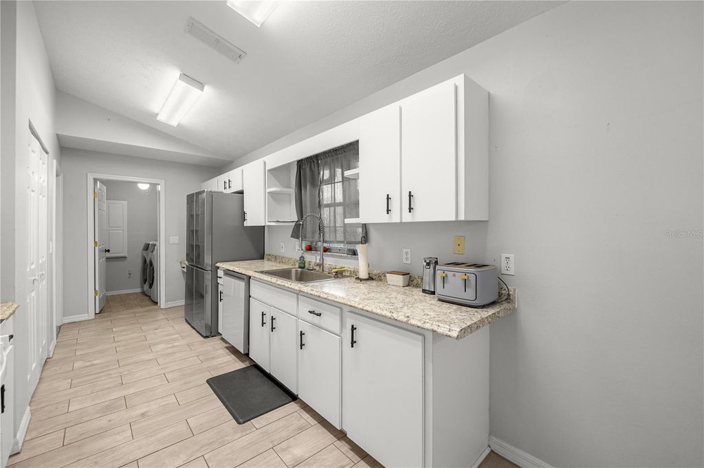 Image 10 of property listing at 6460 PECAN COURSE, Ocala, FL 34472