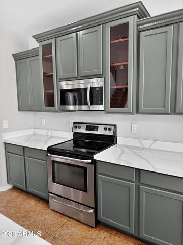 728 W DESERT CANYON Drive, San Tan Valley, AZ 85143
