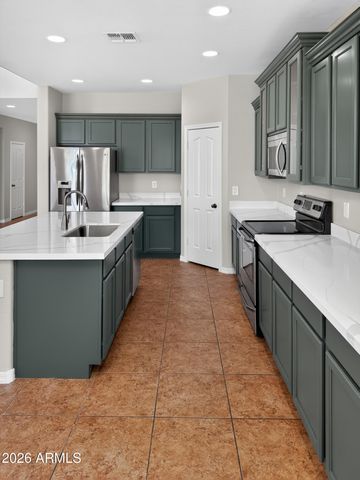 728 W DESERT CANYON Drive, San Tan Valley, AZ 85143