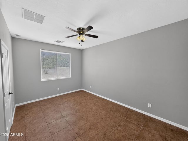 728 W DESERT CANYON Drive, San Tan Valley, AZ 85143