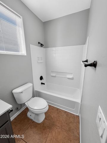 728 W DESERT CANYON Drive, San Tan Valley, AZ 85143