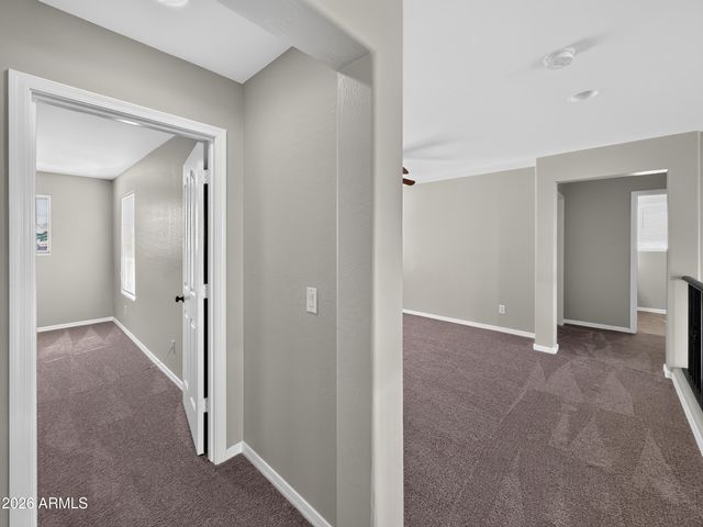 728 W DESERT CANYON Drive, San Tan Valley, AZ 85143