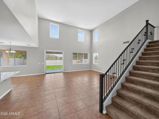 728 W DESERT CANYON Drive, San Tan Valley, AZ 85143