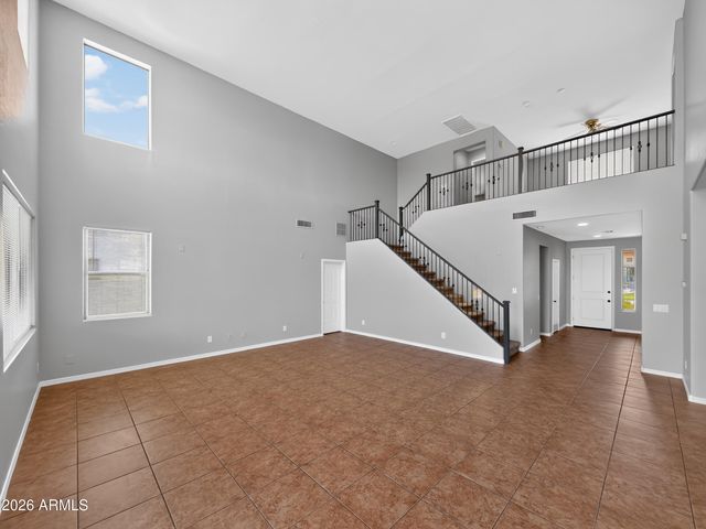 728 W DESERT CANYON Drive, San Tan Valley, AZ 85143