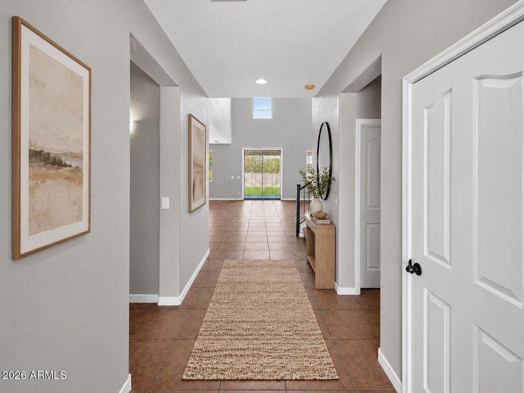728 W DESERT CANYON Drive, San Tan Valley, AZ 85143 — photo 4