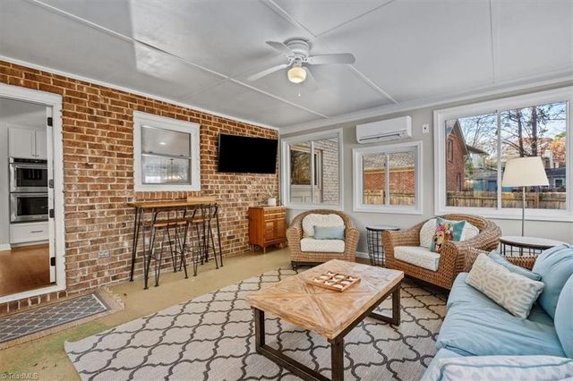 1500 Hobbs Road, Greensboro, NC 27410