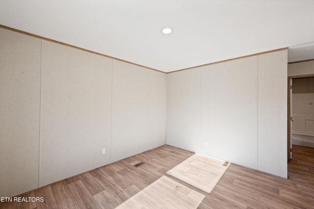 123 Friendship Lane, Rockwood, TN 37854