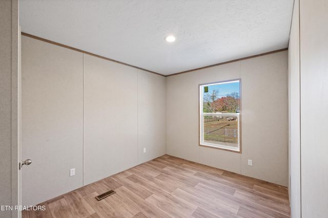 123 Friendship Lane, Rockwood, TN 37854