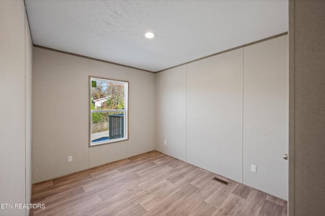 123 Friendship Lane, Rockwood, TN 37854