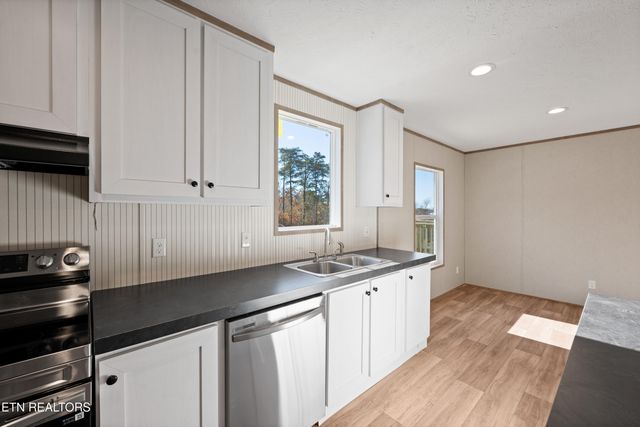 123 Friendship Lane, Rockwood, TN 37854