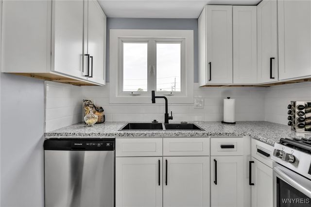 27 Basswood Drive, Cheektowaga, NY 14227