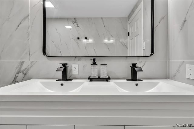 27 Basswood Drive, Cheektowaga, NY 14227