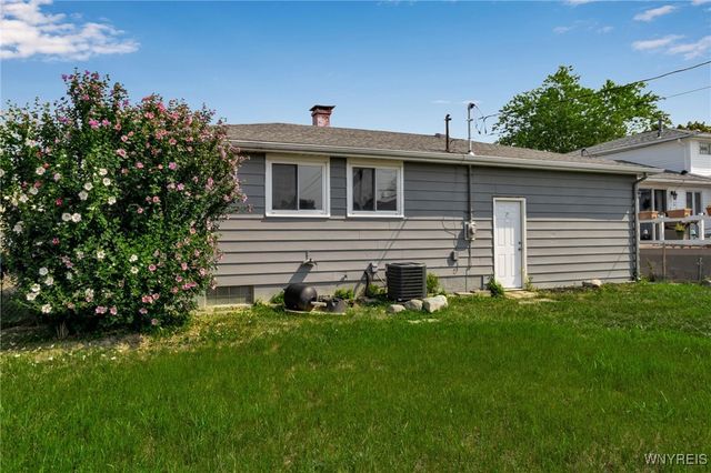 27 Basswood Drive, Cheektowaga, NY 14227