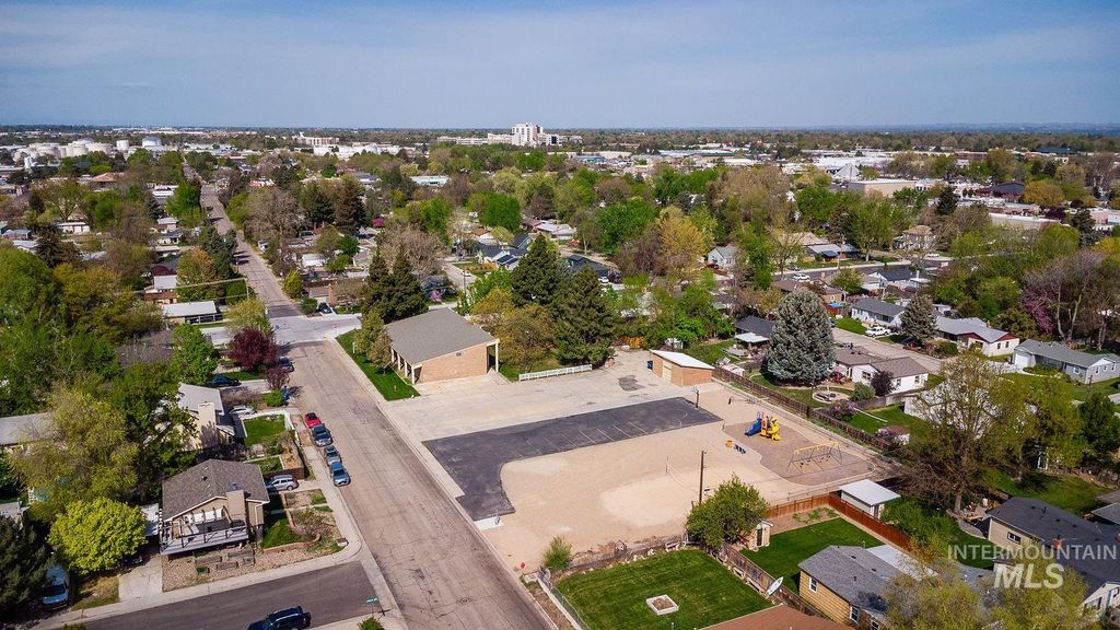 408 N Garden St, Boise, ID 83706 photo 3