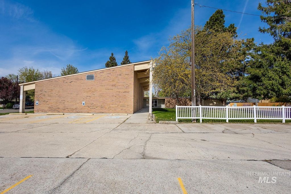408 N Garden St, Boise, ID 83706 photo 7