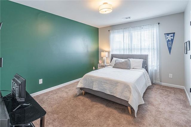 5703 Shore Isle Court, Flowery Branch, GA 30542