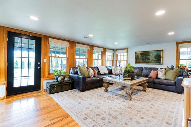 173 San Jose Drive, Springdale, AR 72764