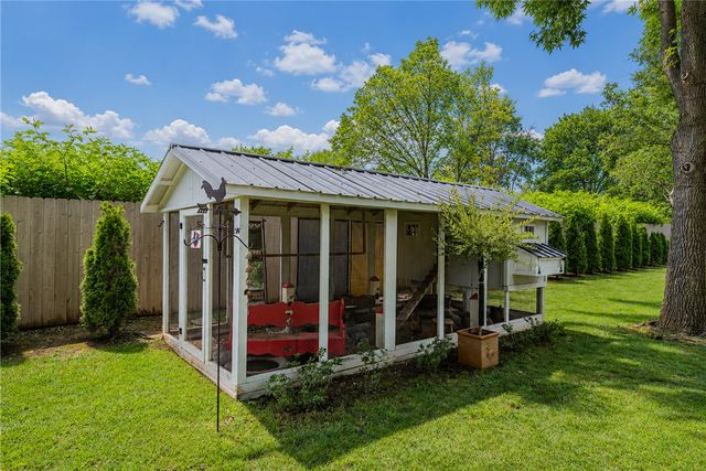 173 San Jose Drive, Springdale, AR 72764