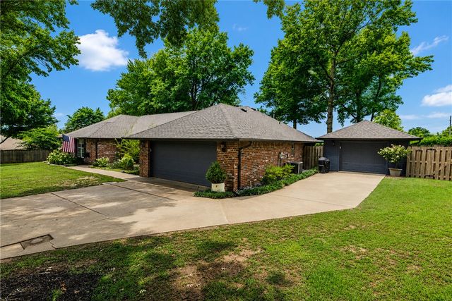 173 San Jose Drive, Springdale, AR 72764