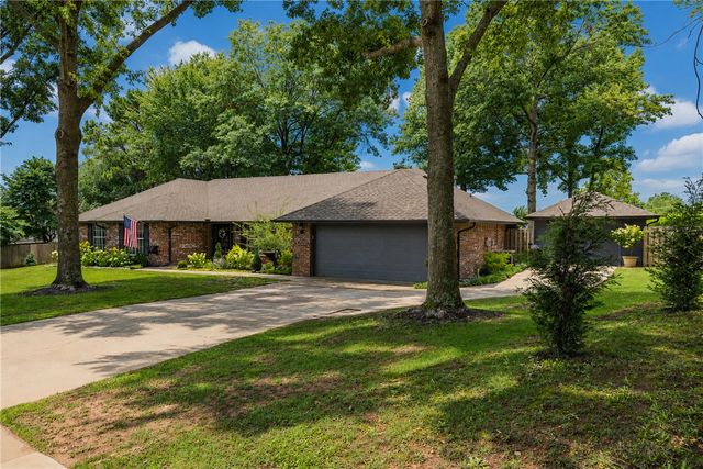 173 San Jose Drive, Springdale, AR 72764