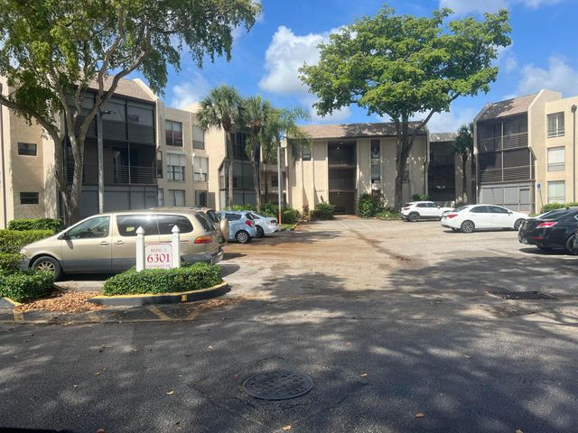 6301 N University Drive, Tamarac, FL 33321