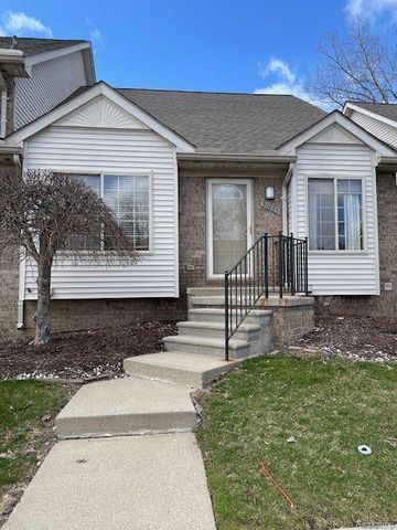 30885 Lee Frank Lane, Madison Heights, MI 48071
